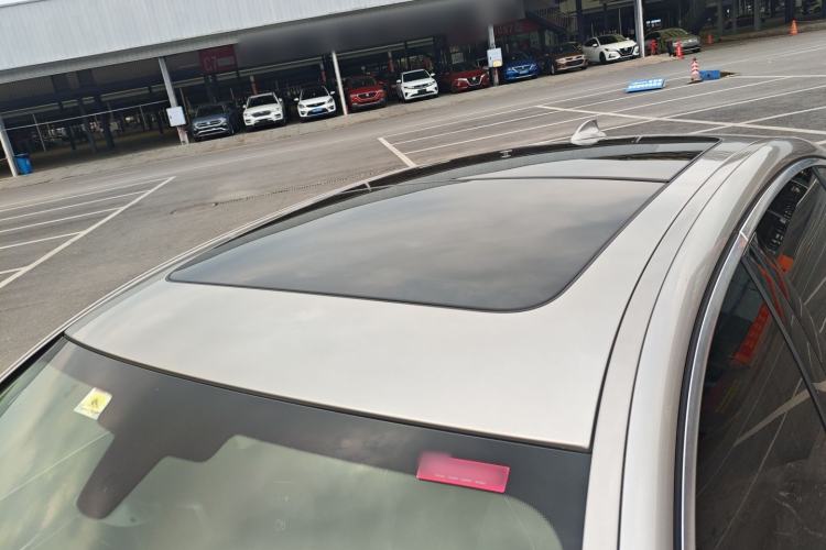 Used BMW 5 Series 2019 530Li Luxury Edition Premium Package
