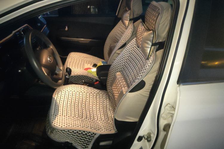 Used Kia K2 2012 Sedan 1.4L MT TOP Commemorative Edition