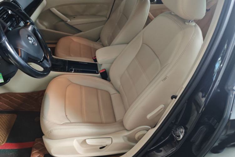 Used Volkswagen Passat 2014 1.8TSI DSG Prestige Edition Left Front Seat