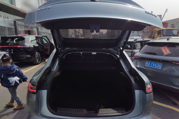 Used Baojun Enjoy 2025 All-Electric 600km Luxury Edition Trunk