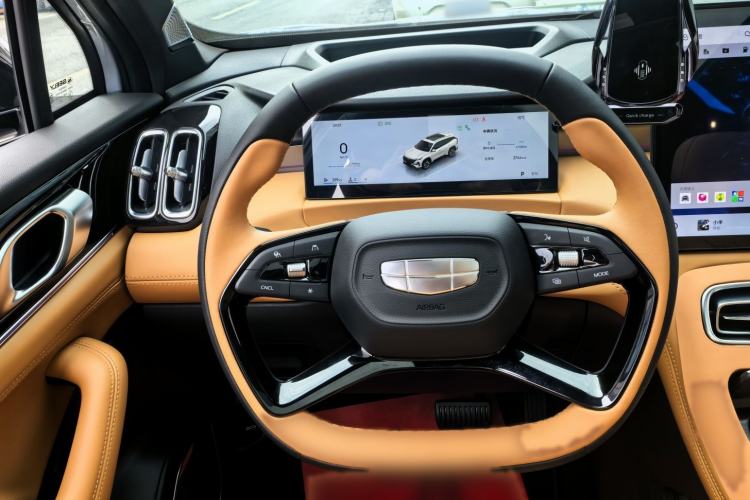 Used Geely Auto FX11 2025 4th Generation 1.5TD DCT Jinxiu
