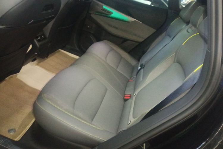 Used Lynk & Co 08 EM-P 2025 120km Long-Range Halo