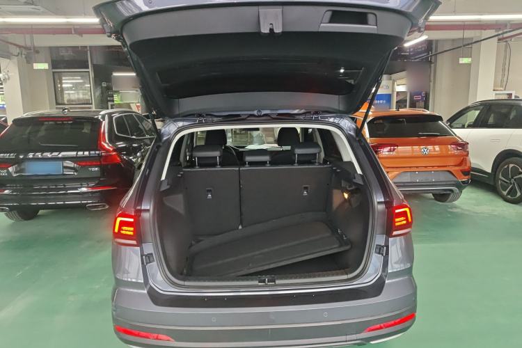 Used Volkswagen Tharu 2020 280TSI Two-Wheel Drive Luxury Plus Version China VI Standard Trunk