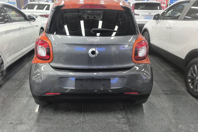Used smart forfour 2018 1.0L 52 kW Dynamic Edition