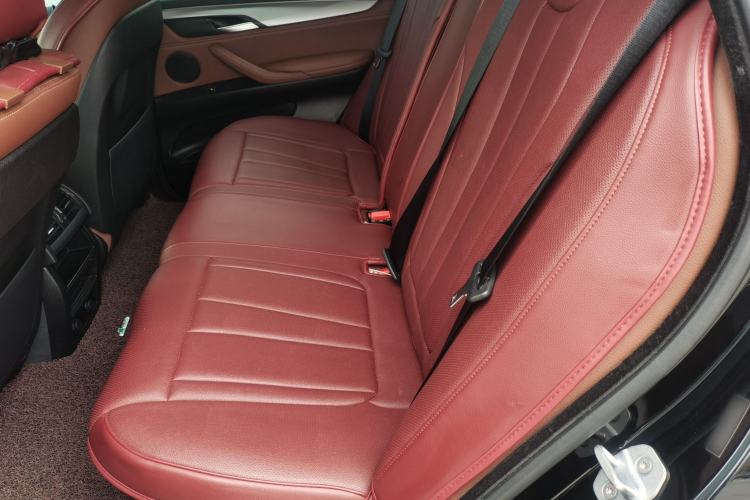 Used BMW X5  Left Rear Seat