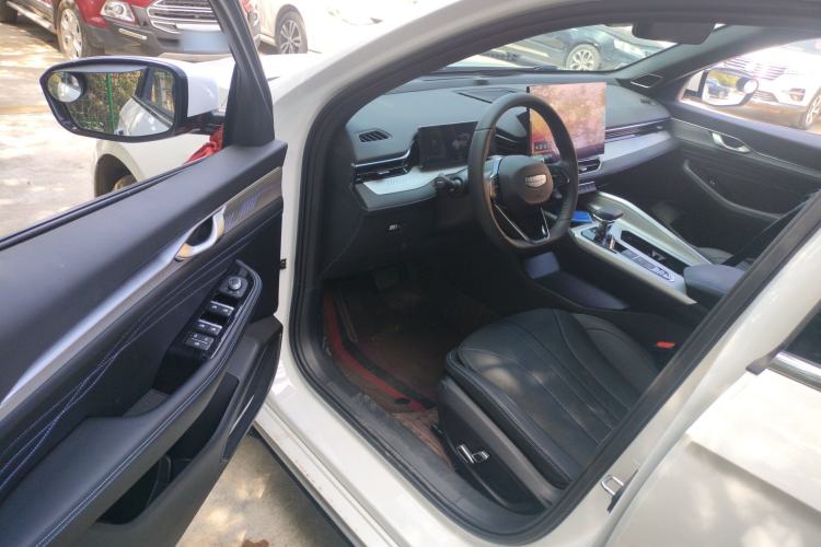 Used Geely Auto Preface 2025 Dongfang Yao 1.5TD Kunlun Edition

