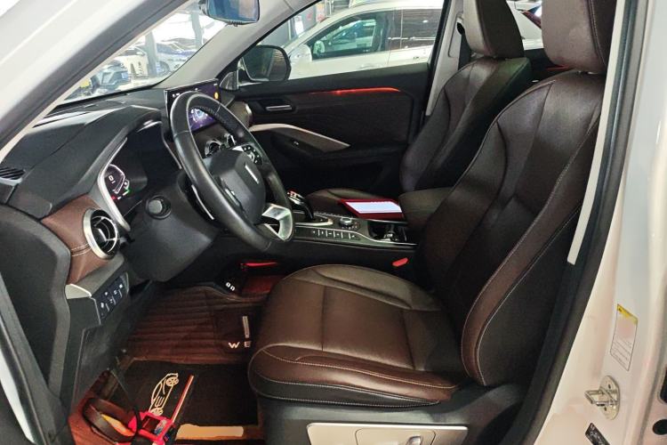 Used Wey VV6 2021 2.0T Two-Wheel Drive Smart Protection+