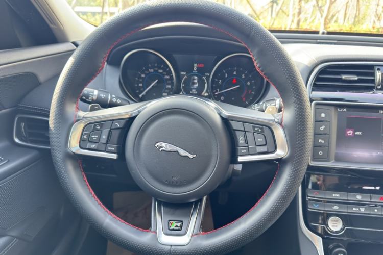 Used Jaguar XE 2017 2.0T 200 PS R-Sport