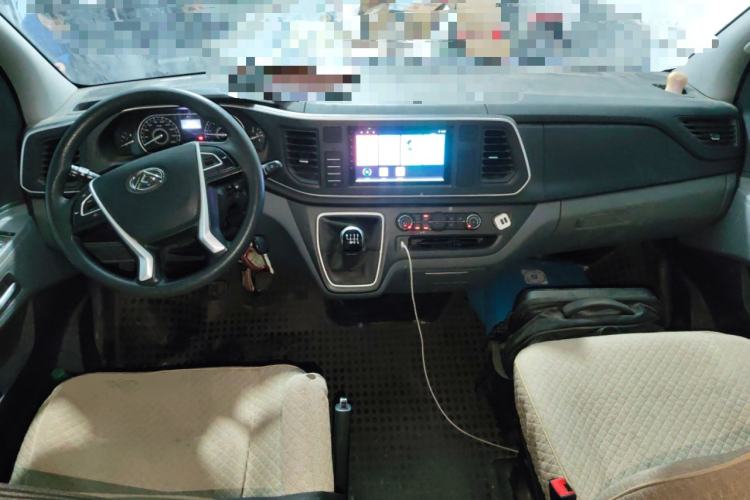 Used SAIC MAXUS Xintu V80 2021 2.0T Manual Classic Aoyuntong 127 PS Mid-axle Mid-roof 6/7/8/9-Seater