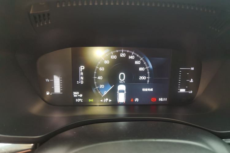 Used Volvo XC60 2019 T5 4x4 Smart Edition China V Standard