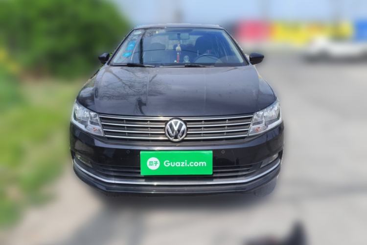 Used Volkswagen Lavida 2015 1.6L Manual Comfort Edition Front