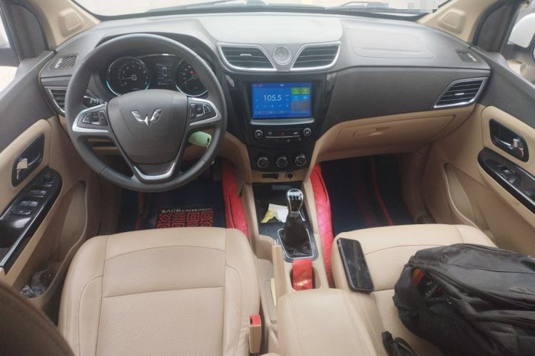 Used Wuling Hongguang 2016 1.5L S1 Deluxe Model China V-standard