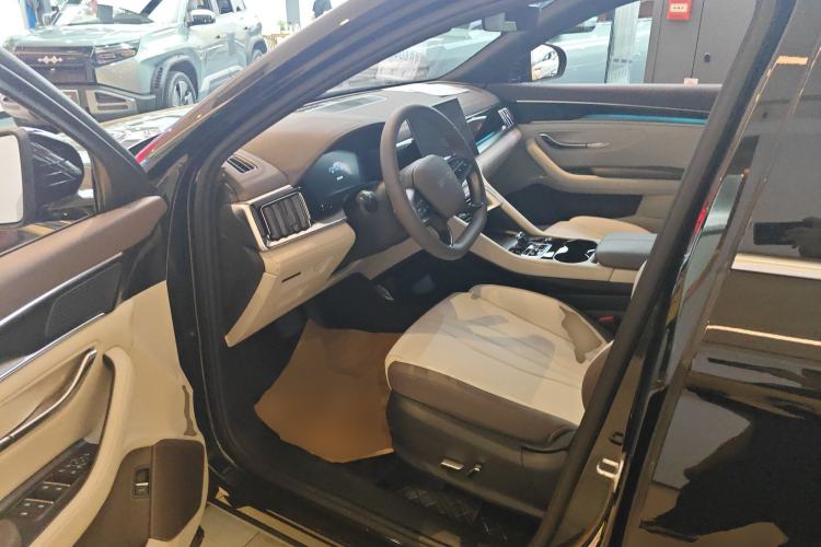 Used BYD Song PLUS New Energy 2025 DM-i Intelligent Driving 112KM Prestige Model Driver Seat