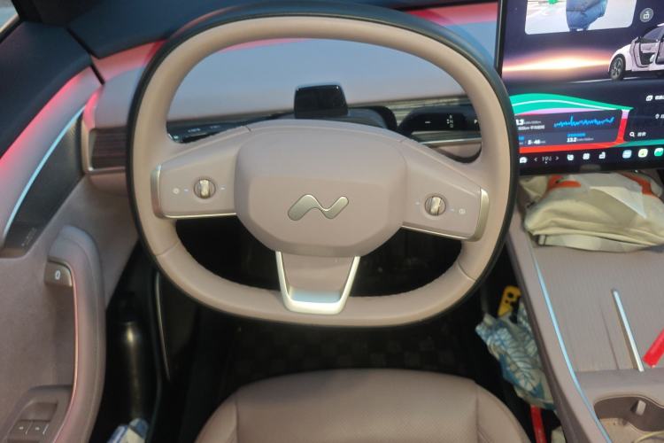 Used ONVO L60 2024 60 kWh Rear-Drive Version