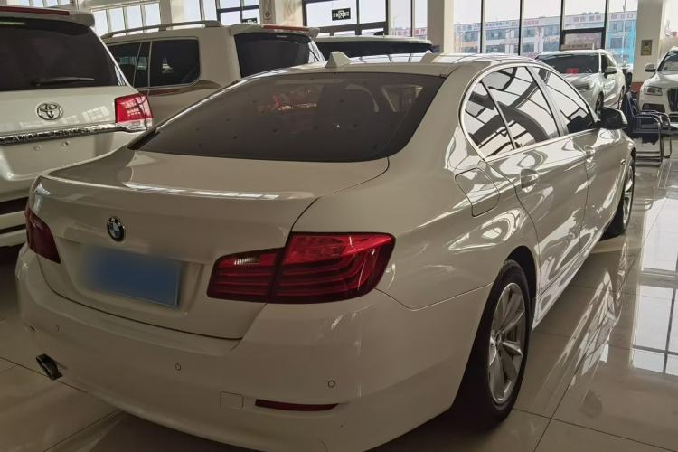Used BMW 5 Series 2014 520Li Elegant Model
