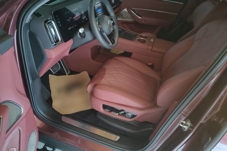 Used Hima AITO M8 2025 Extended-Range Ultra Version 53.4 kWh 5-Seater Edition
