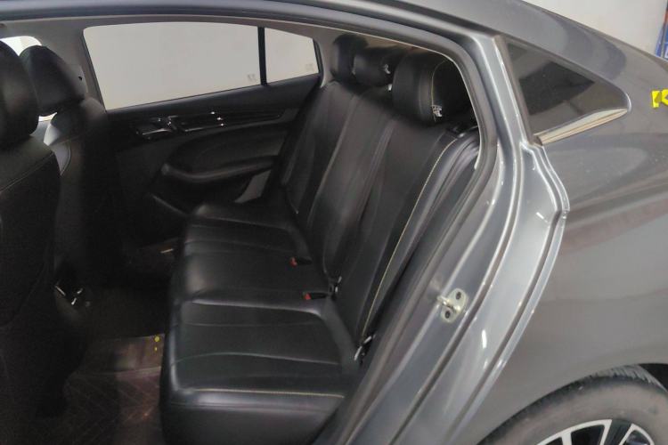 Used Roewe i5 2021 1.5L CVT Diamond Edition