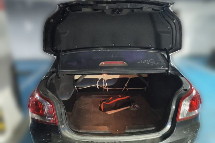 Used Baojun 630 2013 1.5L manual Entry-level trim