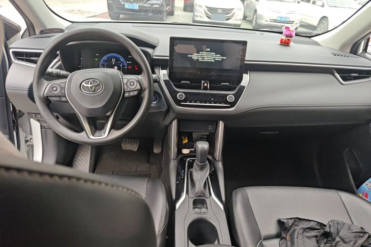 Used Toyota FRONTLANDER 2023 2.0L Smart Electric Hybrid Dual-Engine Leading Edition Center Console