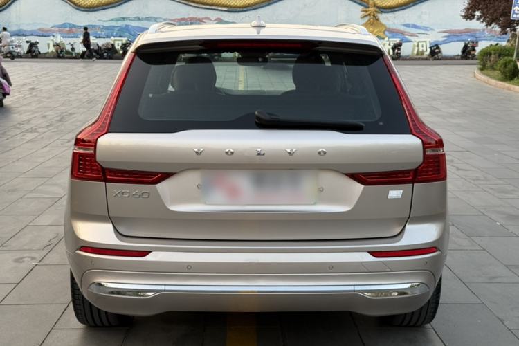 Used Volvo XC60 New Energy 2023 T8 Plug-in Hybrid Long-Range All-Wheel Drive Smart Luxury Edition Exterior 4