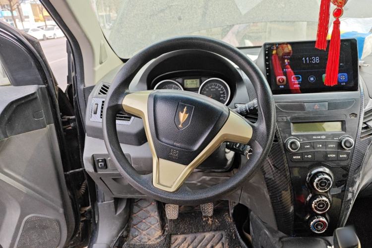 Used Jinbei Zhishang S30 2014 1.5L Manual Comfort Model Steering Wheel