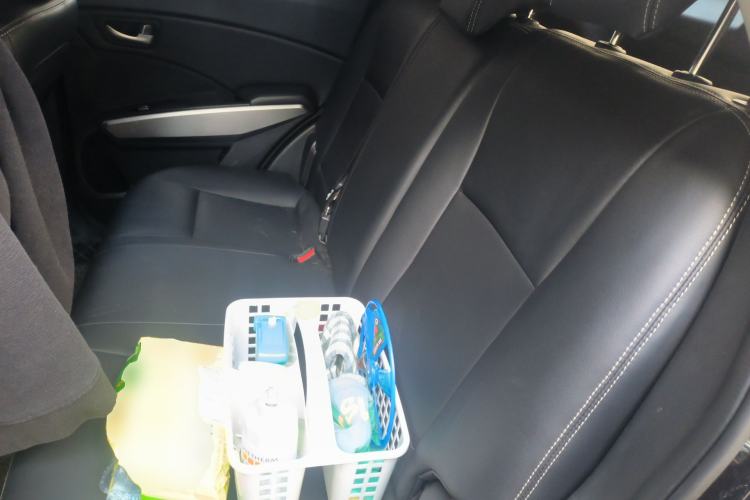 Used SsangYong Tivolan 2015 1.6L Automatic Two-Wheel Drive Zhi Chun Edition Left Rear Seat