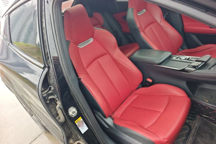 Used CHANGAN UNI-T 2020 1.5T Prestige Version
