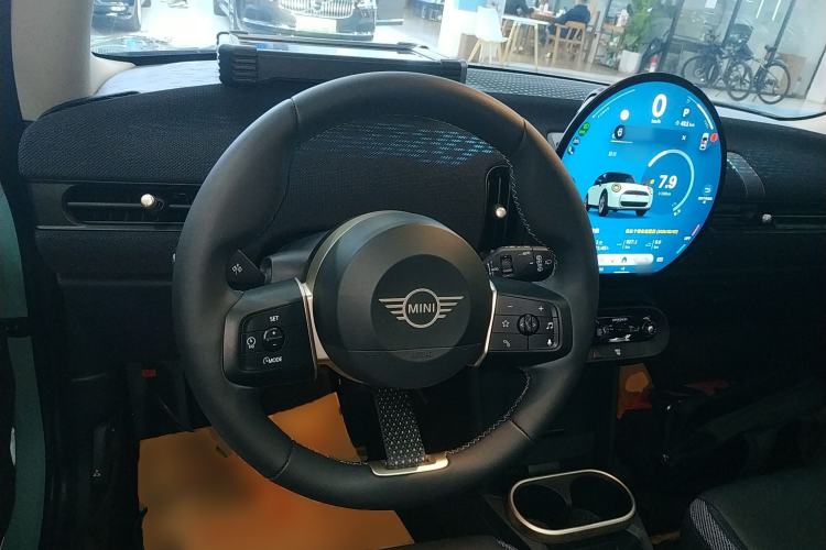 Used MINI 2025 1.5T COOPER Classic Edition
