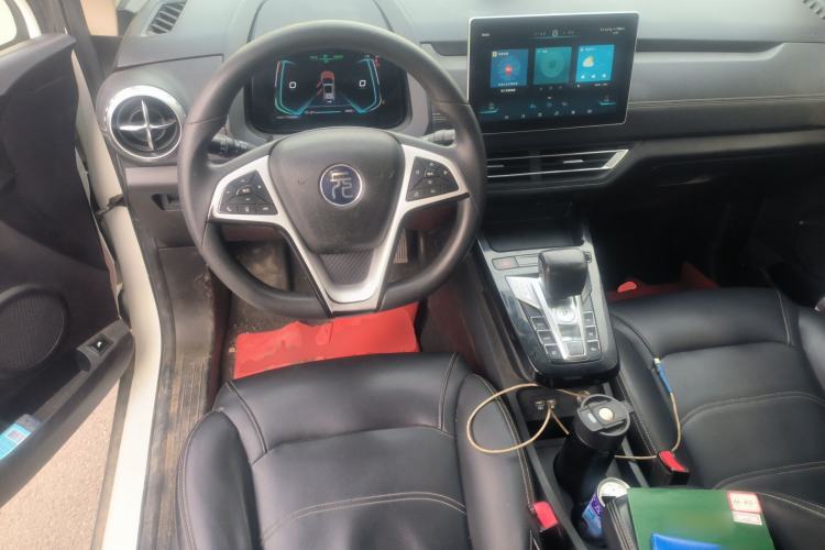 Used BYD Yuan New Energy 2019 EV360 Smart Connect Luxurious Model Steering Wheel