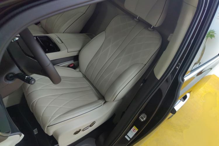 Used Denza D9 2024 PIONEER Four-Seat Pioneer Edition