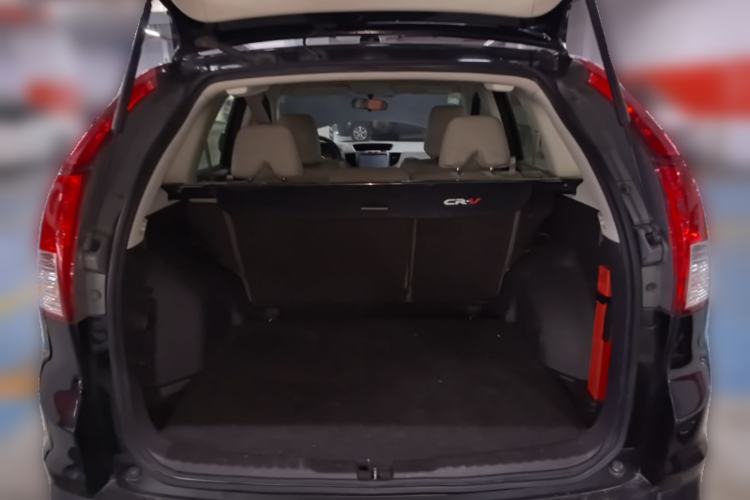 Used Honda CR-V 2012 2.0L two-wheel drive urban version
