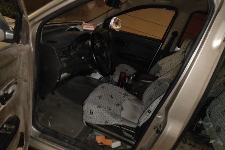 Used Wuling Rongguang V 2016 1.5L Standard Version
