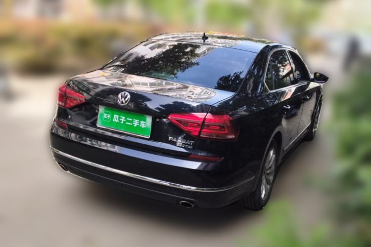 Used Volkswagen Passat 2017 330TSI DSG Luxury Edition
