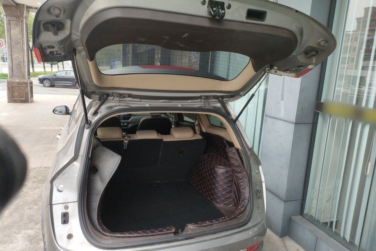 Used Baojun 310W 2017 1.5L Manual Luxury Edition China V