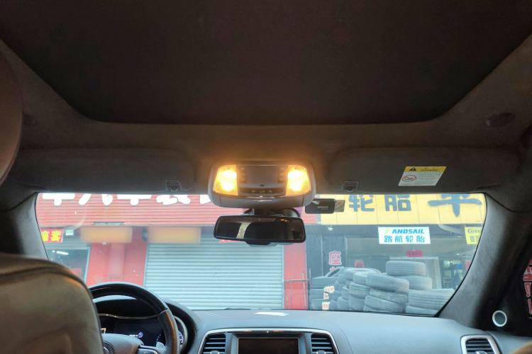 Used Jeep Grand Cherokee 2015 3.6L Flagship Prestige Edition
