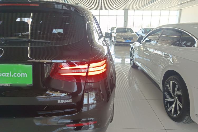 Used Mercedes-Benz GLC 2019 Facelift GLC 260 L 4MATIC Luxury Model
