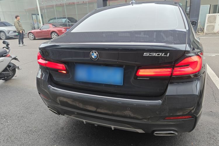 Used BMW 5 Series 2022 Second Facelift 530Li Leading Edition M Sport Package
