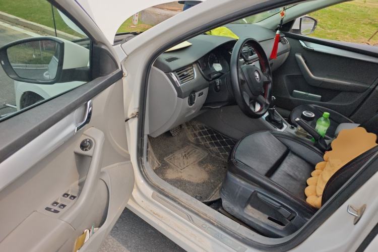 Used Skoda Octavia 2015 1.6L Automatic Yijie Edition
