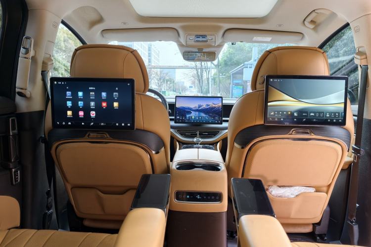 Used Denza D9 2024 DM-i 980 Four-Wheel Drive Prestige Model