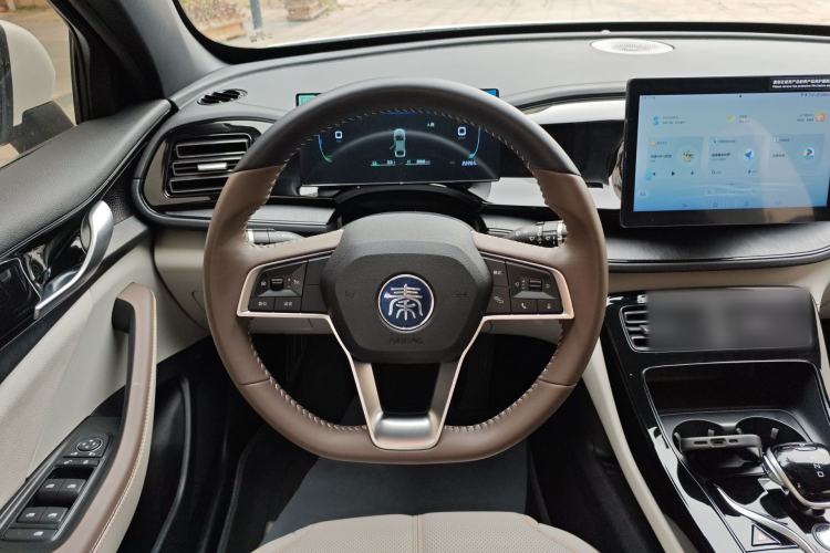 Used BYD Qin PLUS 2024 HONOR Edition DM-i 55KM Leading Model Steering Wheel