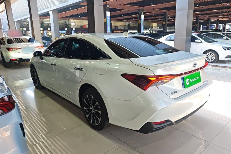 Used Toyota Avalon 2023 Dual-Engine 2.5L Luxury Edition
