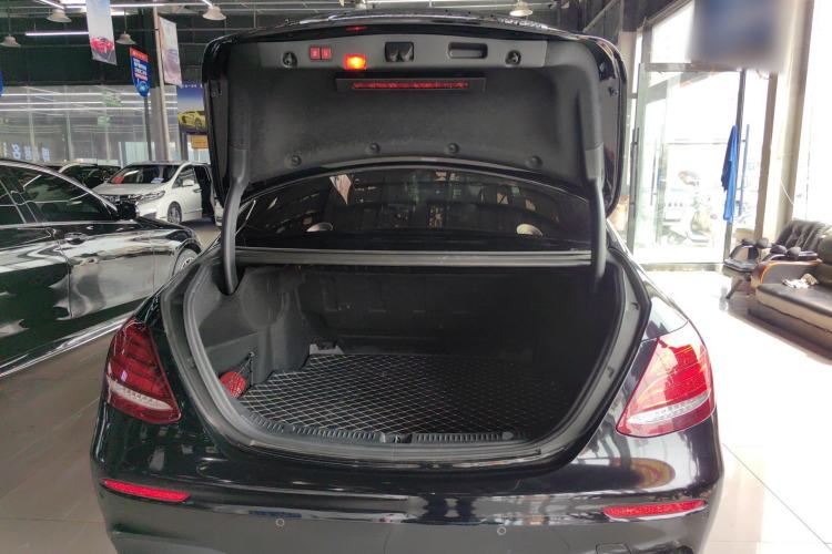 Used Mercedes-Benz E-Class 2020 Restyled E 300 L Sporty and Stylish Edition
