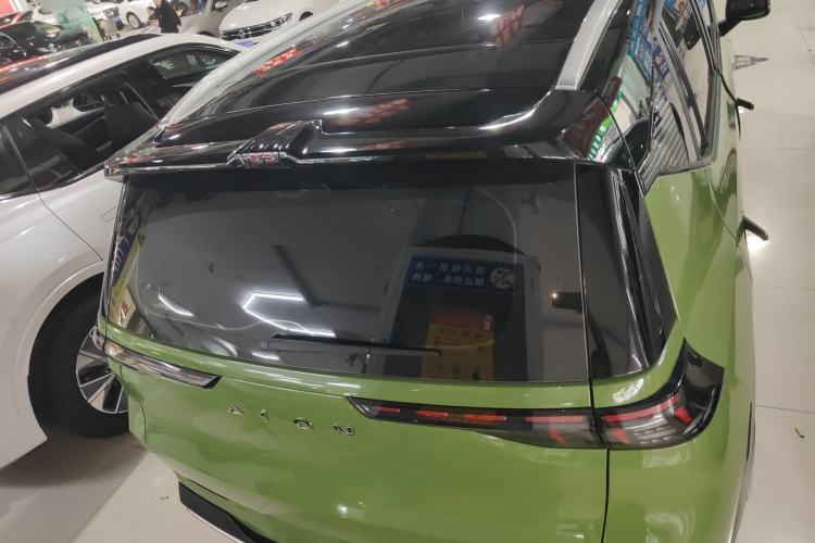 Used AION Y 2022 70 Tech Edition Lithium Iron Phosphate
