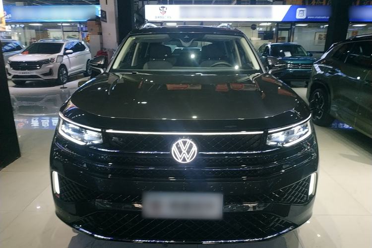 Used Volkswagen Tavendor 2025 Model 380TSI Four-Wheel Drive R-Line Pilgrimage Zhongxiang Edition Front