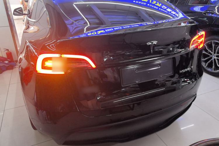 Used Tesla Model Y 2023 Rear-Wheel-Drive Version