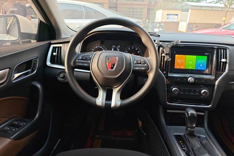 Used Roewe i6 2020 PLUS 1.6L CVT 4G Connected Glory Luxury Edition
