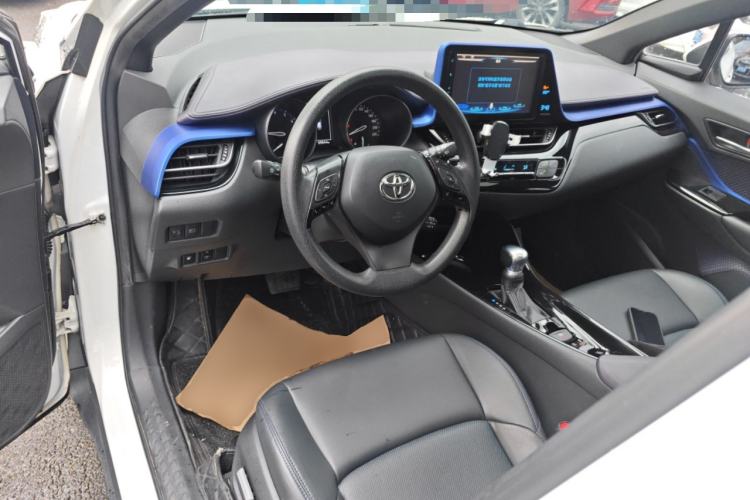 Used Toyota C-HR 2020 2.0L Leading Edition Center Console