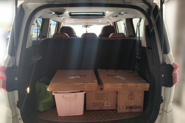 Used SAIC MAXUS G20 2021 PLUS 2.0T Gasoline Automatic Luxury Edition Trunk