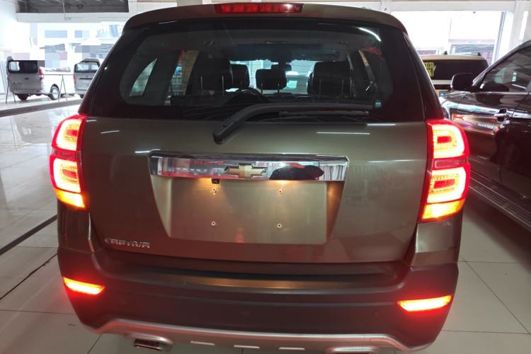 Used Chevrolet Captiva 2015 2.4L Two-Wheel Drive Urban Version 5 Seats Rear