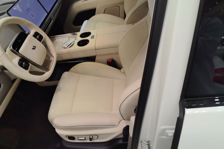 Used Li Auto Li Auto i8 2025 Model Standard Version